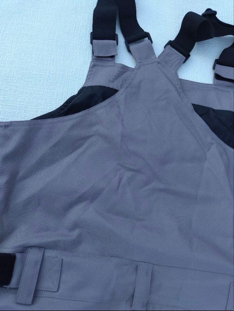 【極美品】Namelessage ビブパンツ　Lサイズ　グレー