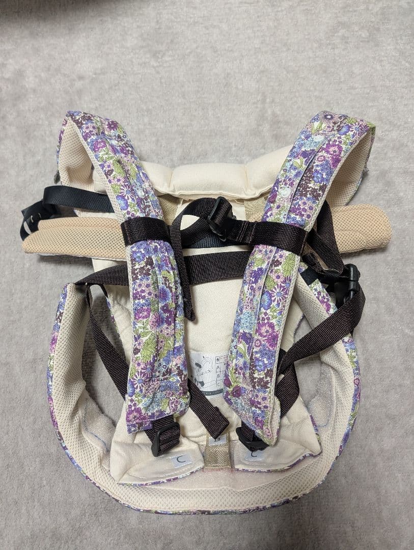 【試着のみ・美品】sun&beach サンアンドビーチ　抱っこ紐