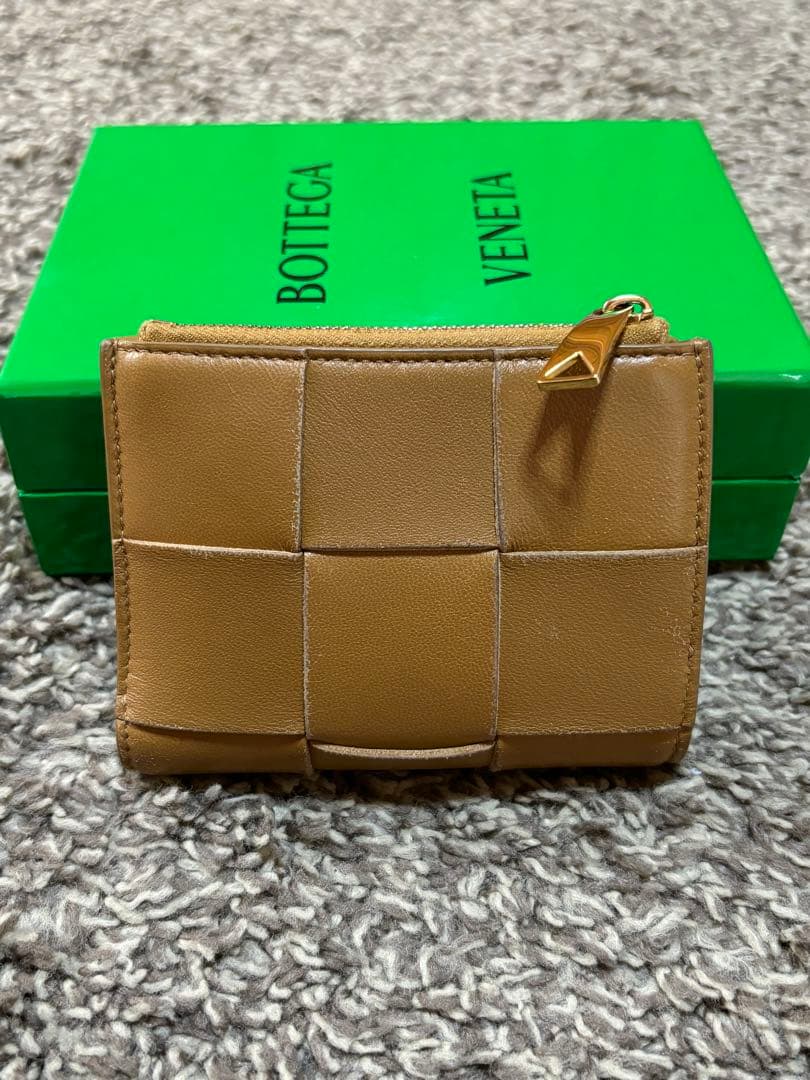 Bottega Veneta カセット スモール 二つ折りウォレット