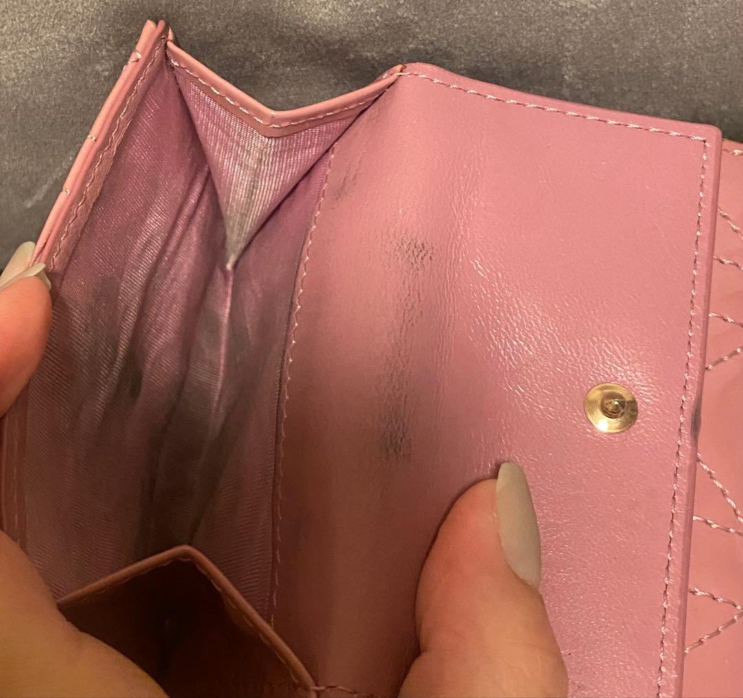 Dior キルティングレザー三つ折り財布