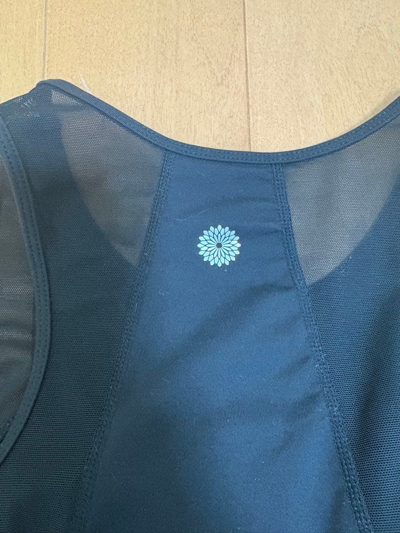 【美品】 イージーヨガ　easyoga バイユアサイドタンク ブラック　サイズ6