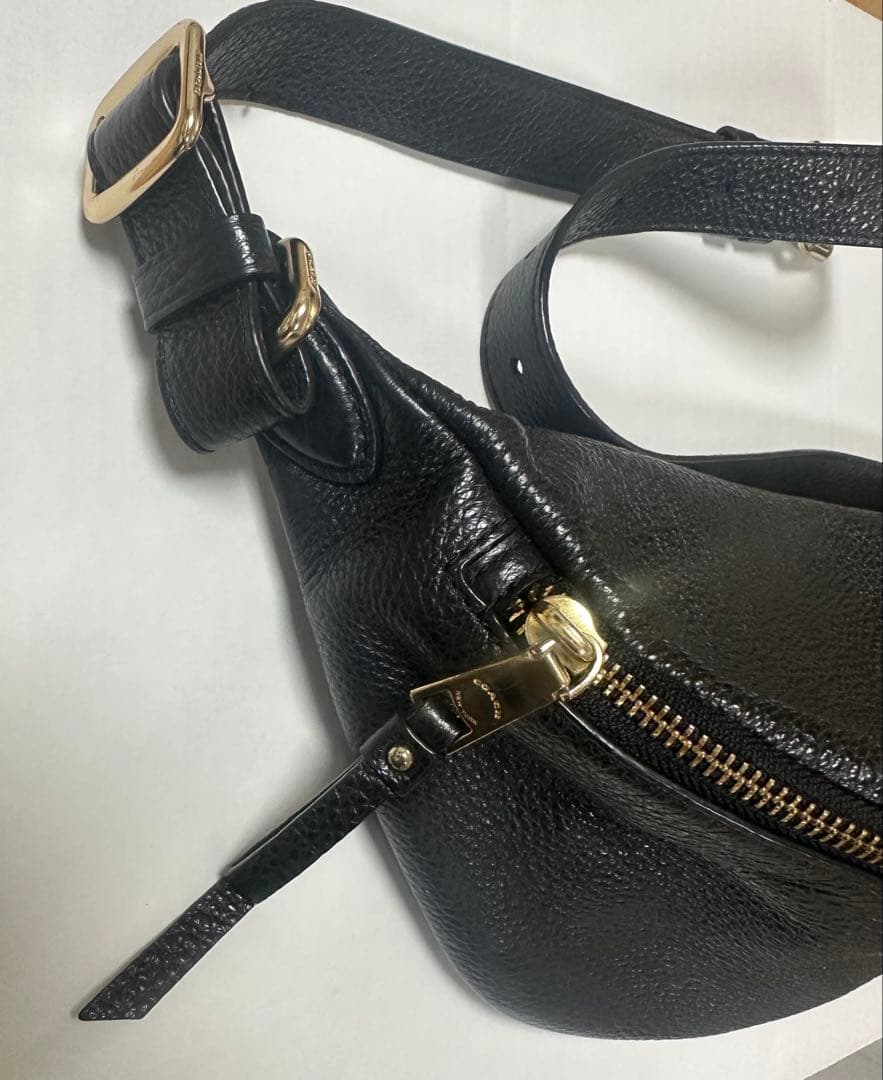 COACHのボディバッグ