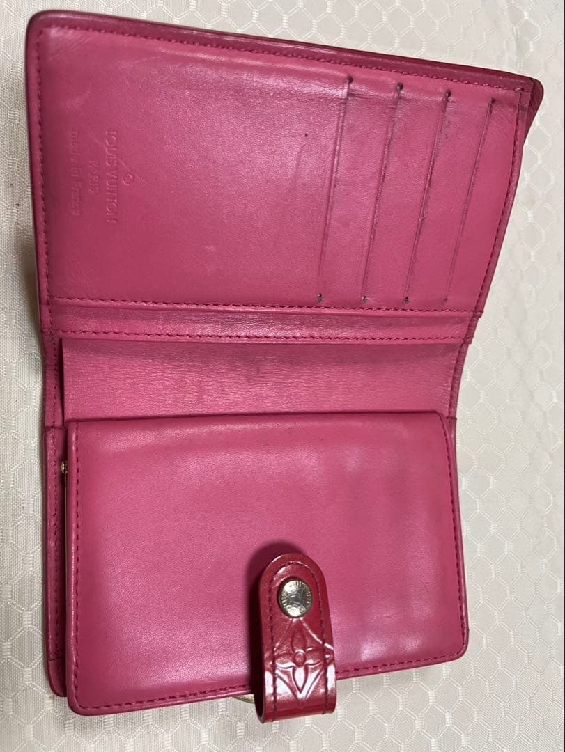 Louis Vuitton ピンク 二つ折り財布