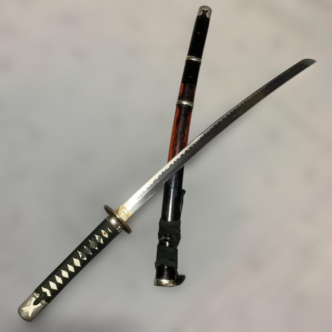 演技用軽量模造任侠刀 黒柄 三つ葉透し丸鍔