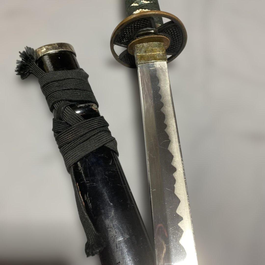 演技用軽量模造任侠刀 黒柄 三つ葉透し丸鍔
