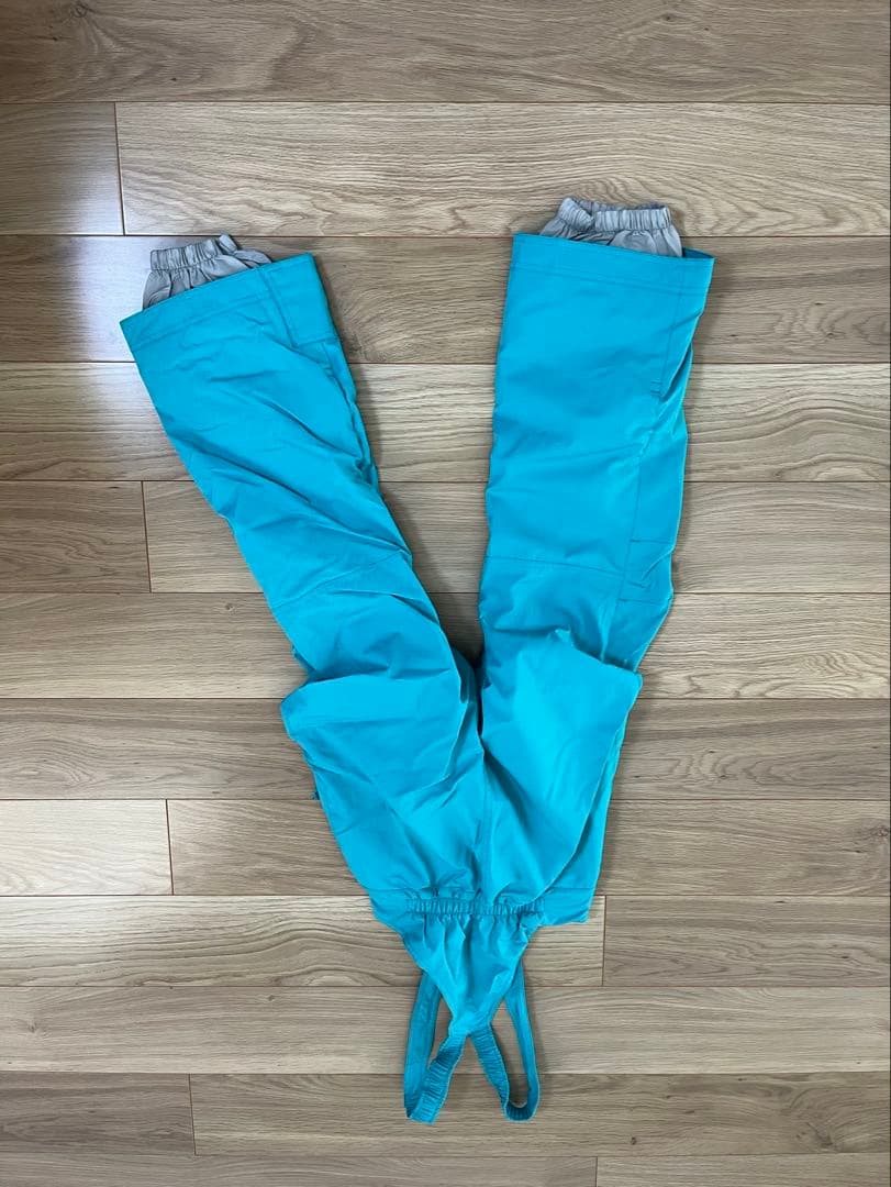 ■デサント/DESCENTE★ジュニア　スキーウェア上下★150㎝★調節機能付■