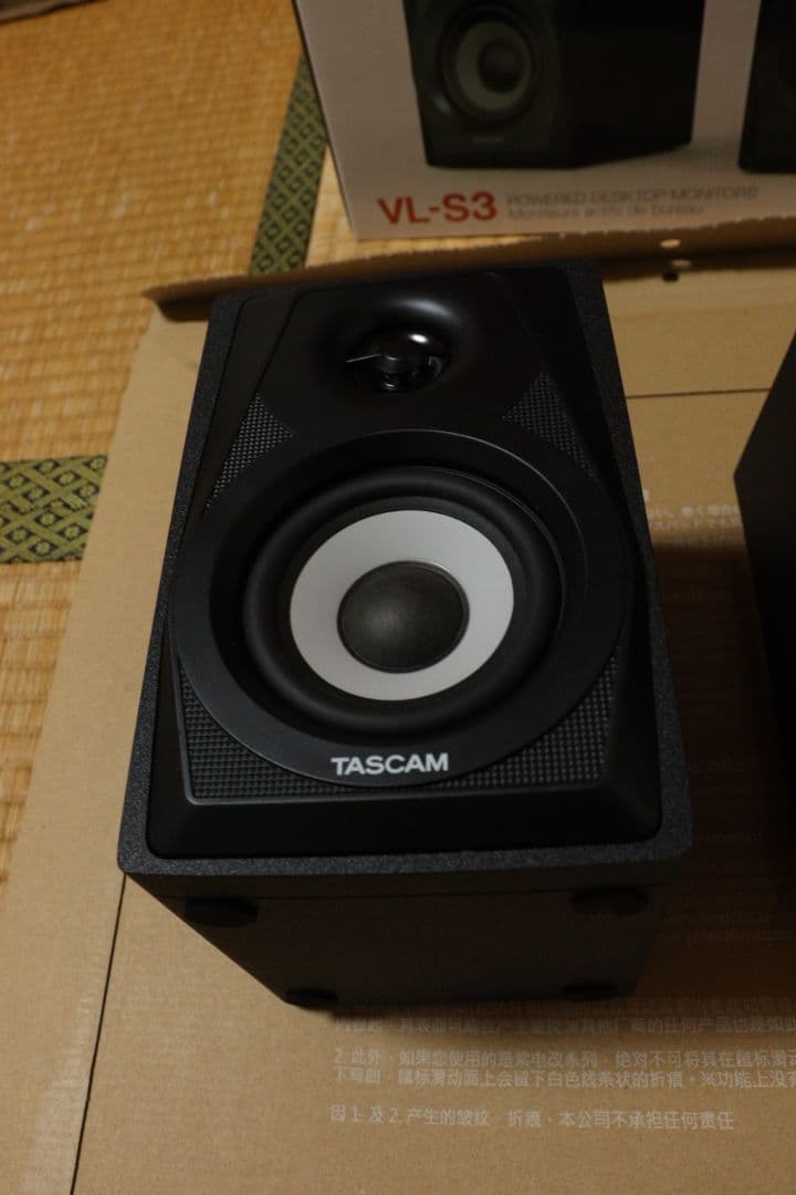 TASCAM VL-S3 モニタースピーカー