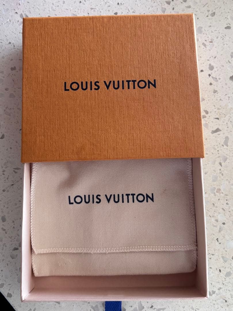 Louis Vuitton 二つ折り財布 青・ピンク