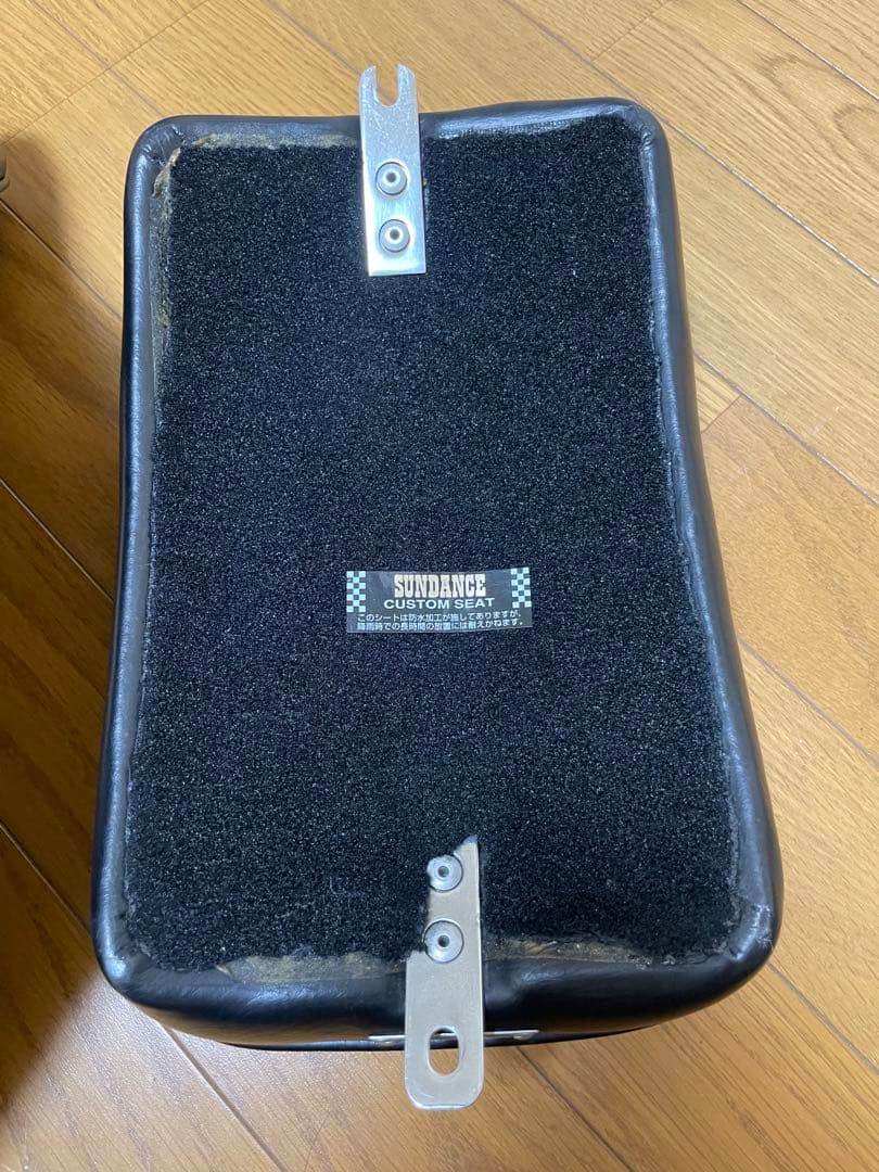 サンダンス ソフテイル　シート　エボ