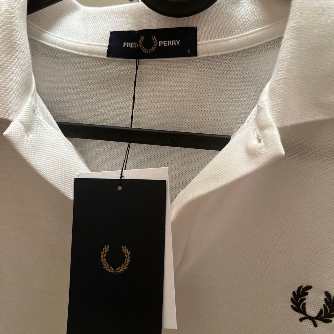 FREDPERRY ポロシャツ　ホワイト