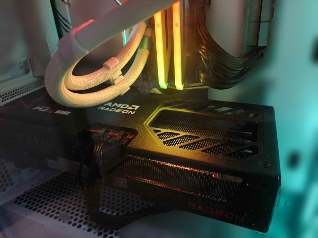グラフィックボード・グラボ・ビデオカード SAPPHIRE PULSE RX 9070XT