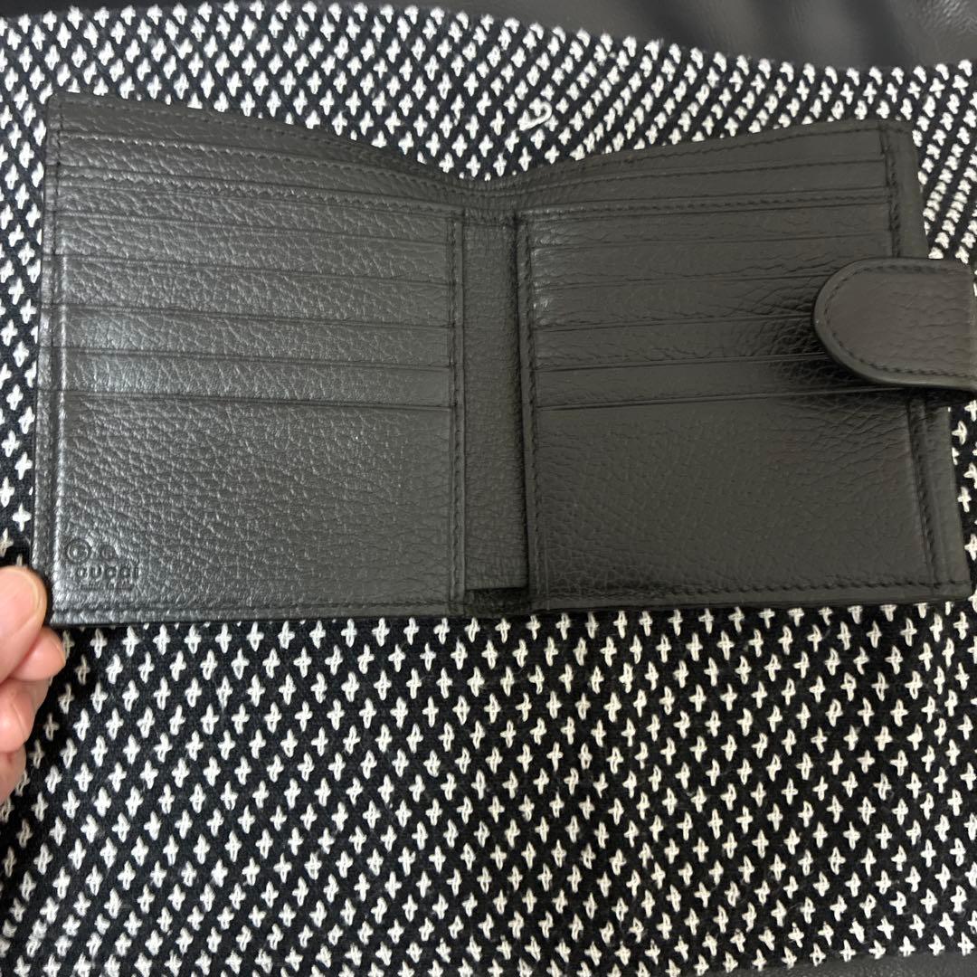 GUCCI二つ折財布