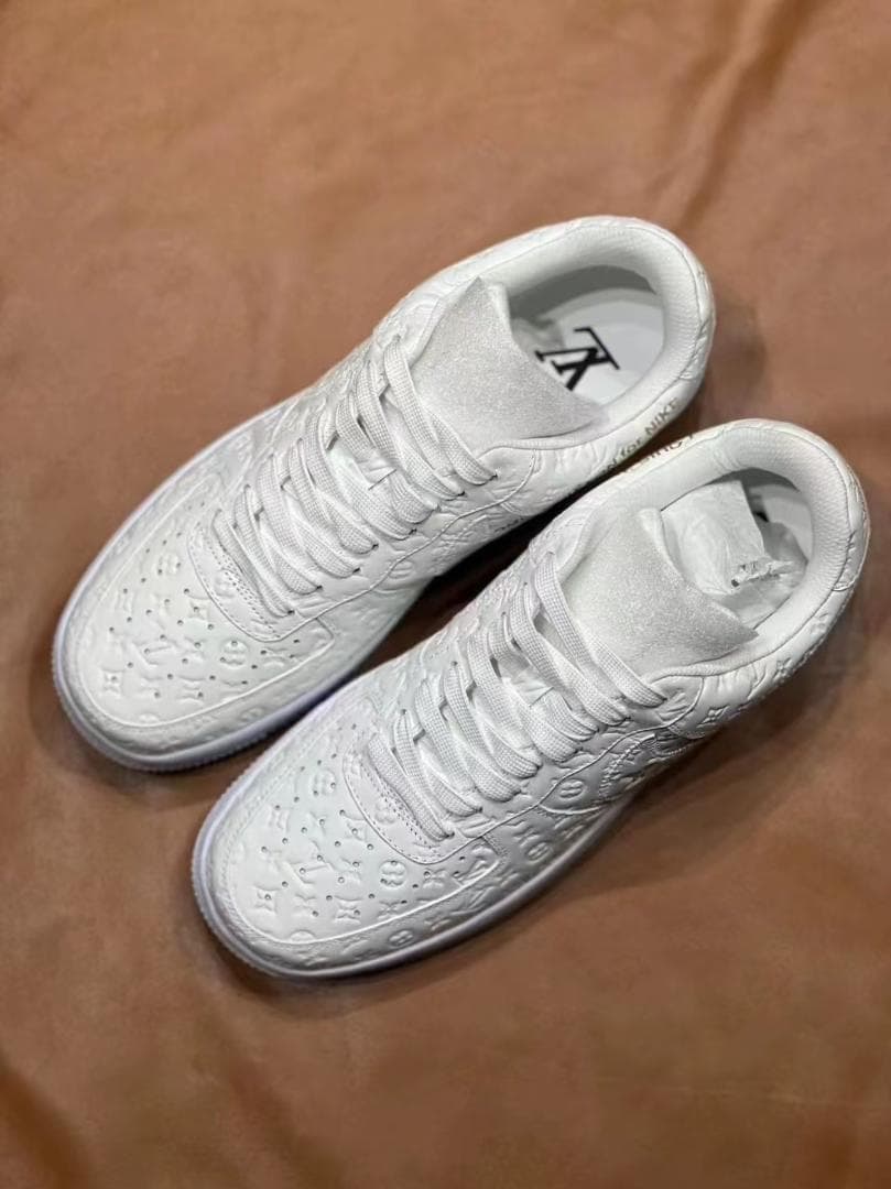 LOUIS VUITTON × NIKE AIR FORCE 1 白 27cm