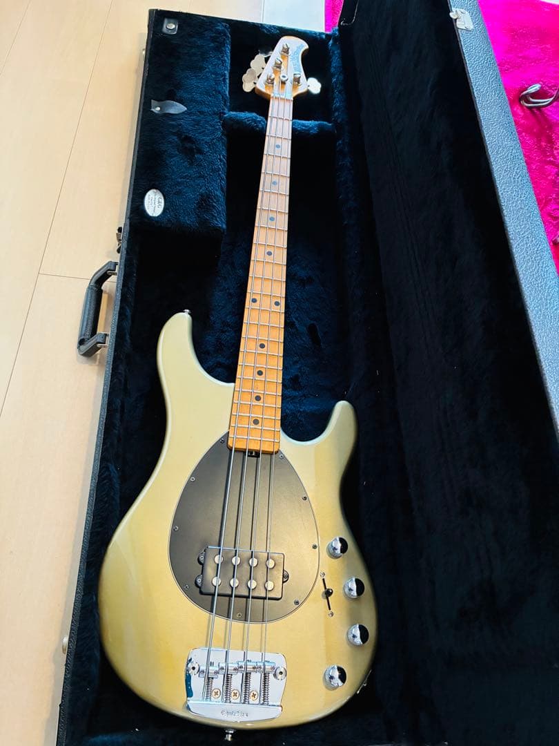【中古】USA製Music Man Sterling 4 H エレキベース