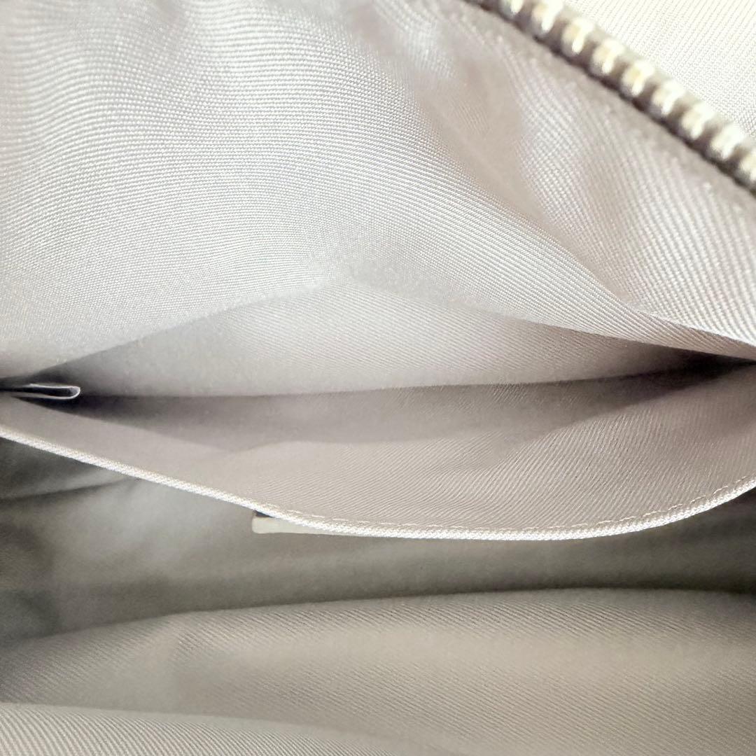 未使用級✨ビアズリー　レザーボディバッグ　トープ　正規品　完売品　2way