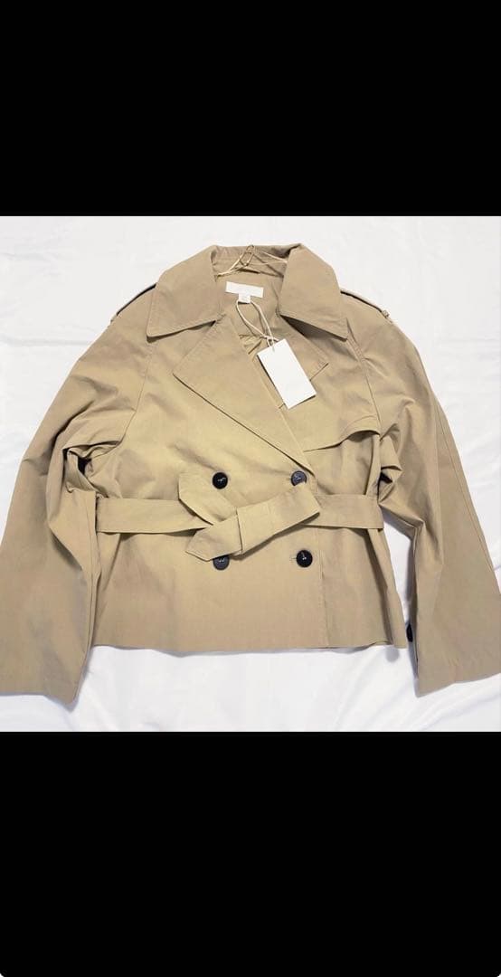 完売品　新品ZARA クリアキャメルトレンチショートコート ショルダーパッド付き