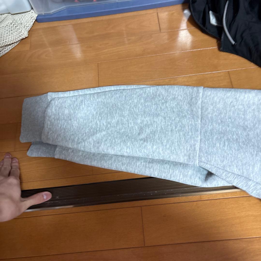 Nike グレー スウェットパンツ