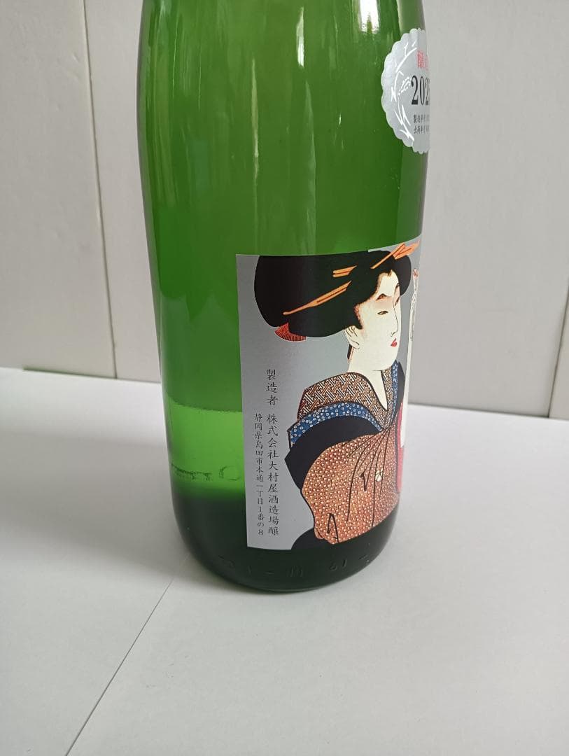 日本酒 　おんな泣かせ　純米大吟醸　1800ml 2025年製造　２本