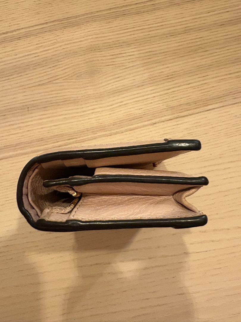 Gucci GGパターン 二つ折り財布 ピンク