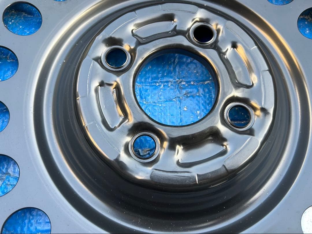 日産　ノート　E12 スペアタイヤ未使用品　15インチ 03