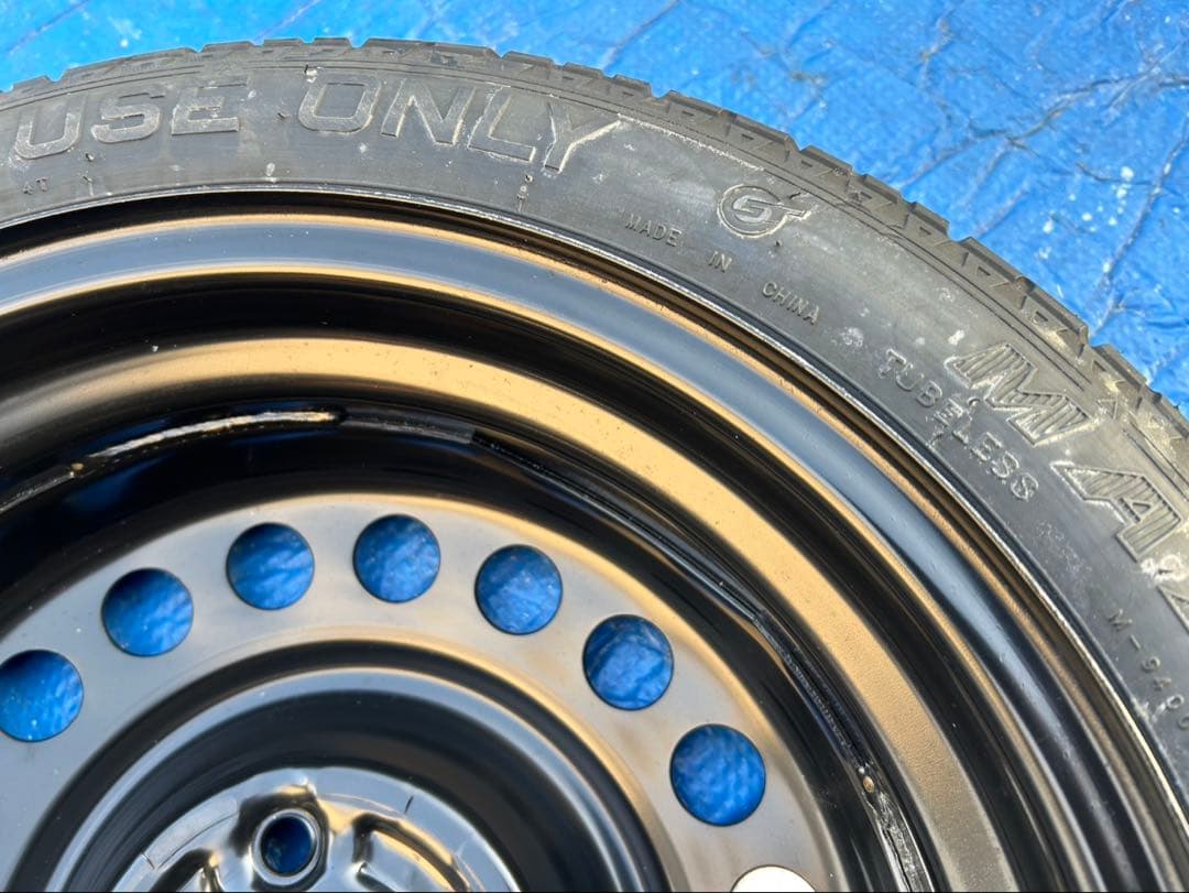 日産　ノート　E12 スペアタイヤ未使用品　15インチ 03