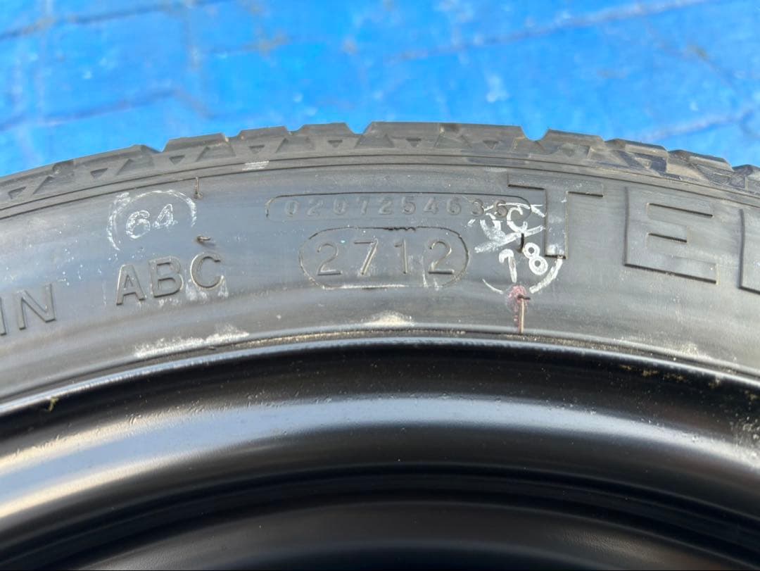 日産　ノート　E12 スペアタイヤ未使用品　15インチ 03