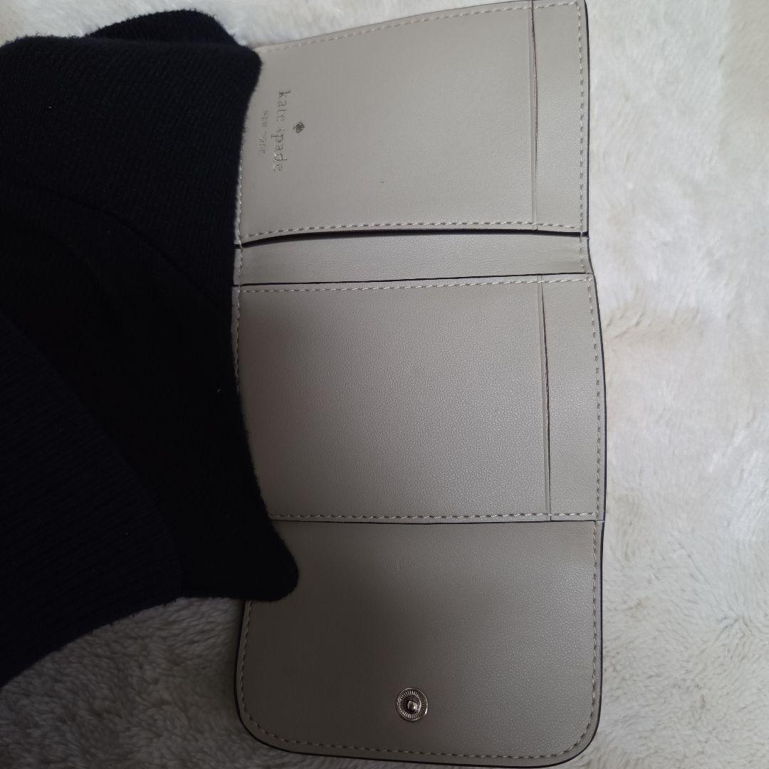 kate spade 三つ折り財布 グレー
