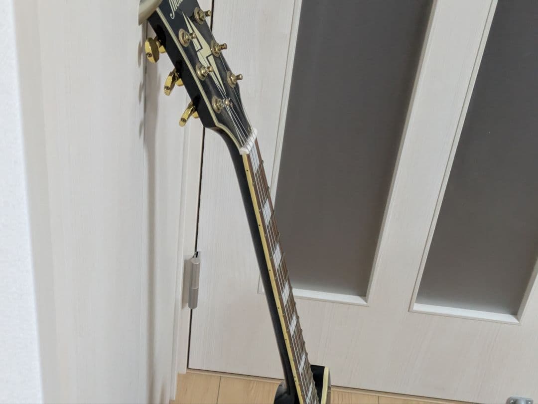 Maison ブラックレスポールスタイルギター