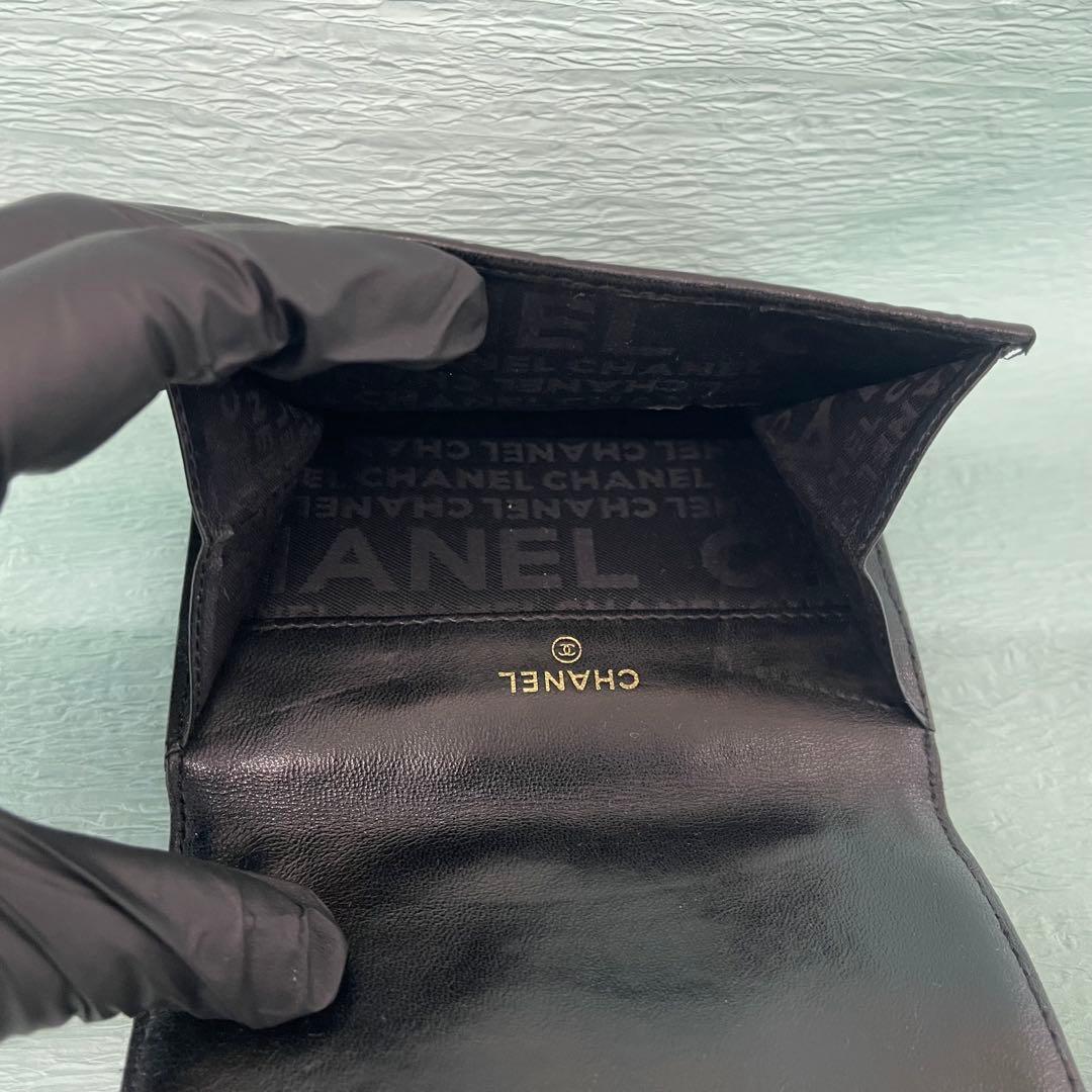 CHANEL 二つ折り財布 ココマーク 型押レザー コンパクトウォレット