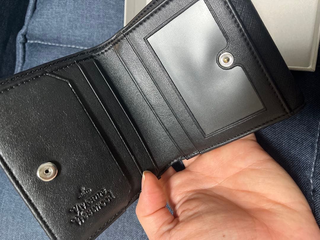 【美品】Vivienne Westwood ブラック 二つ折り財布
