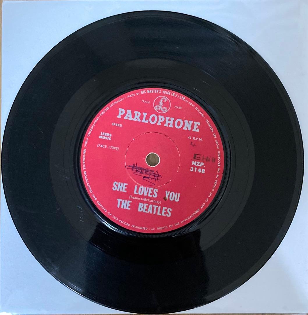 稀少NZオリジナルShe Loves YouビートルズBeatlesレコード