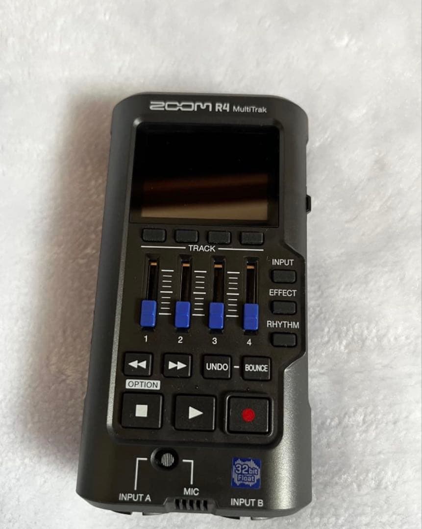 ZOOM R4 MultiTrak マルチトラックレコーダー