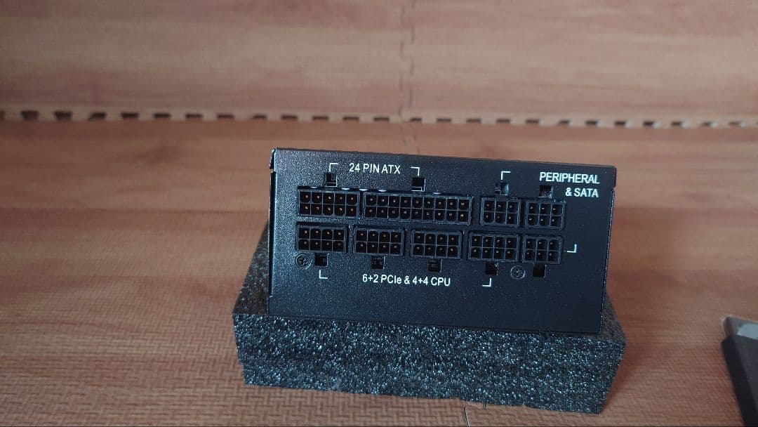 Corsair SF750 750W 電源ユニット中古