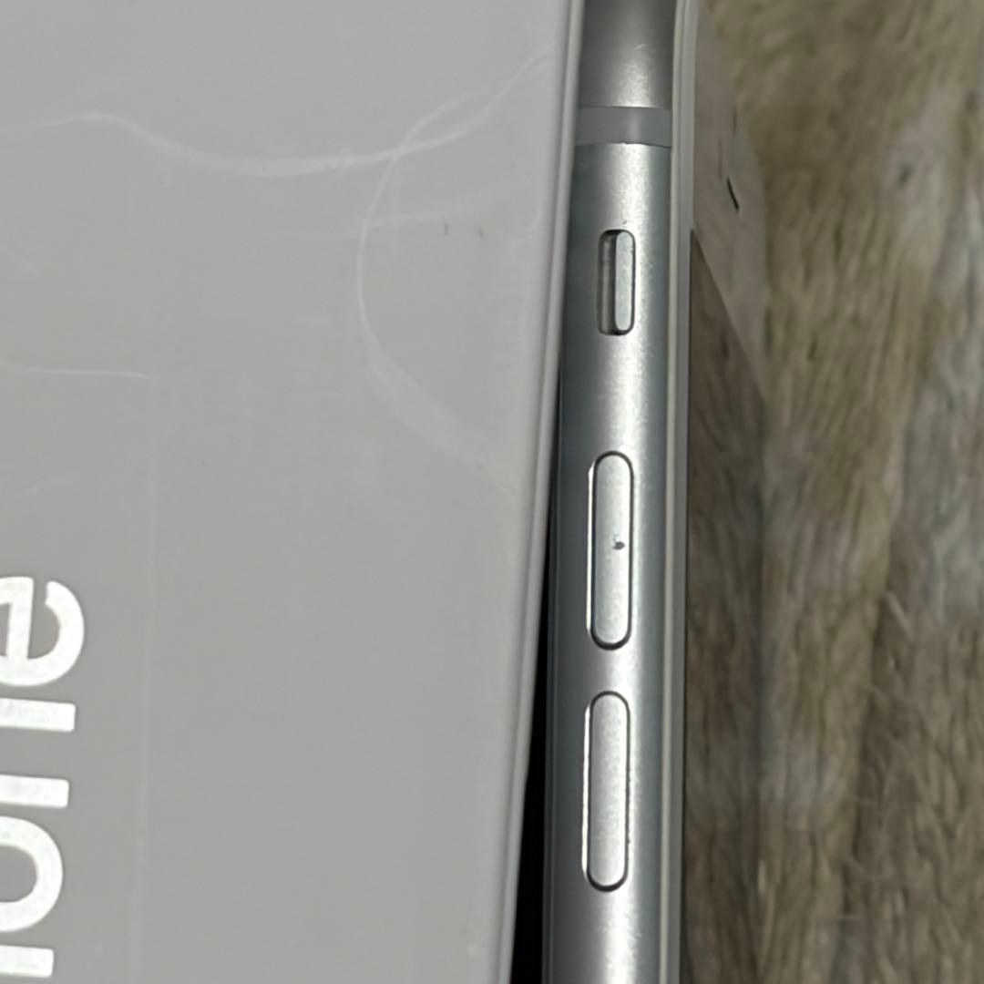 iPhone8 SIMフリー