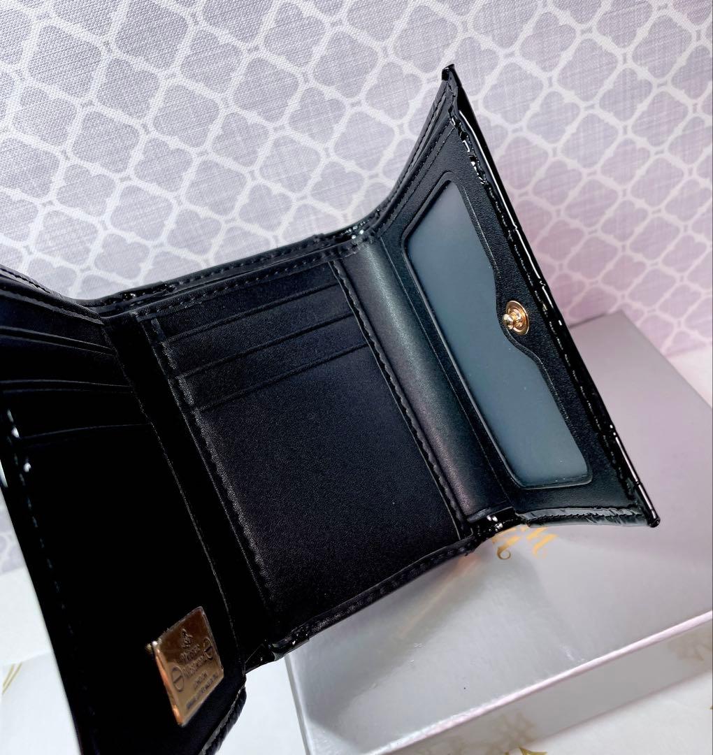 【大人気✨️ショッパー付】新品 Vivienne Westwood 黒エナメル