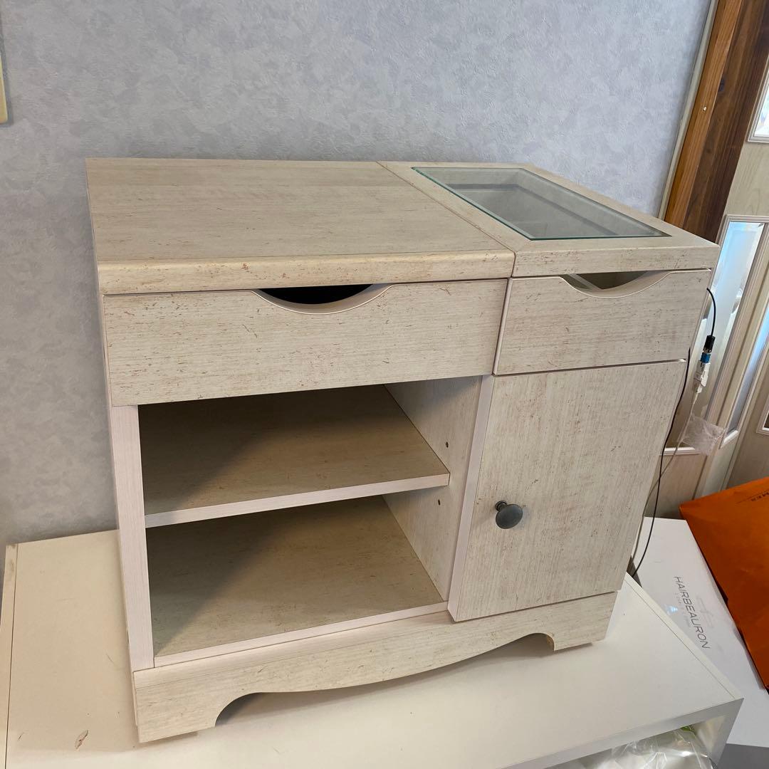 極めて美品　ニトリ　ドレッサーリズバレー