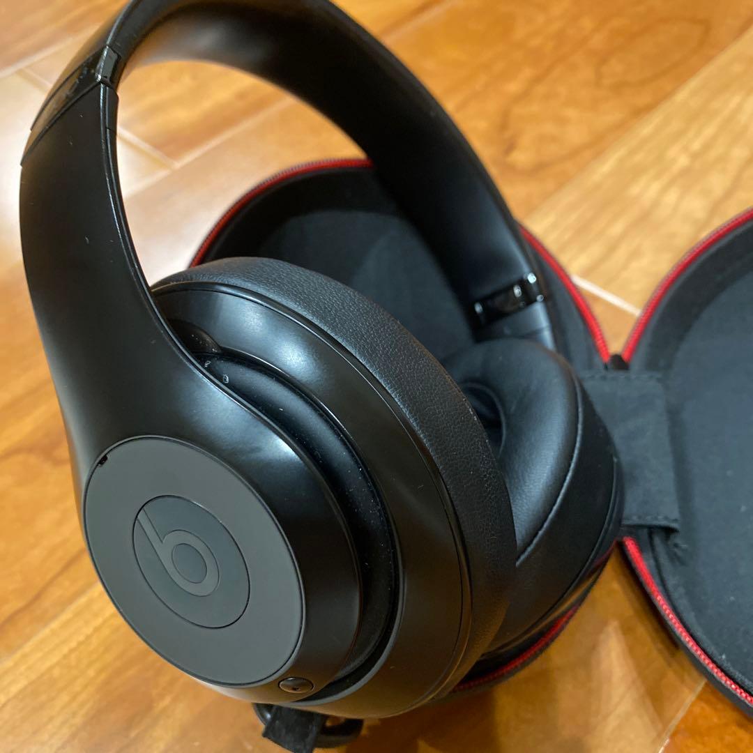 Beats ワイヤレスヘッドホン ブラック
