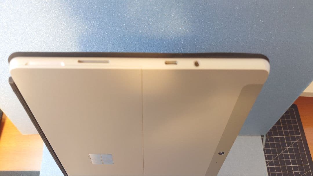 Surface Go3 本体＋キーボード