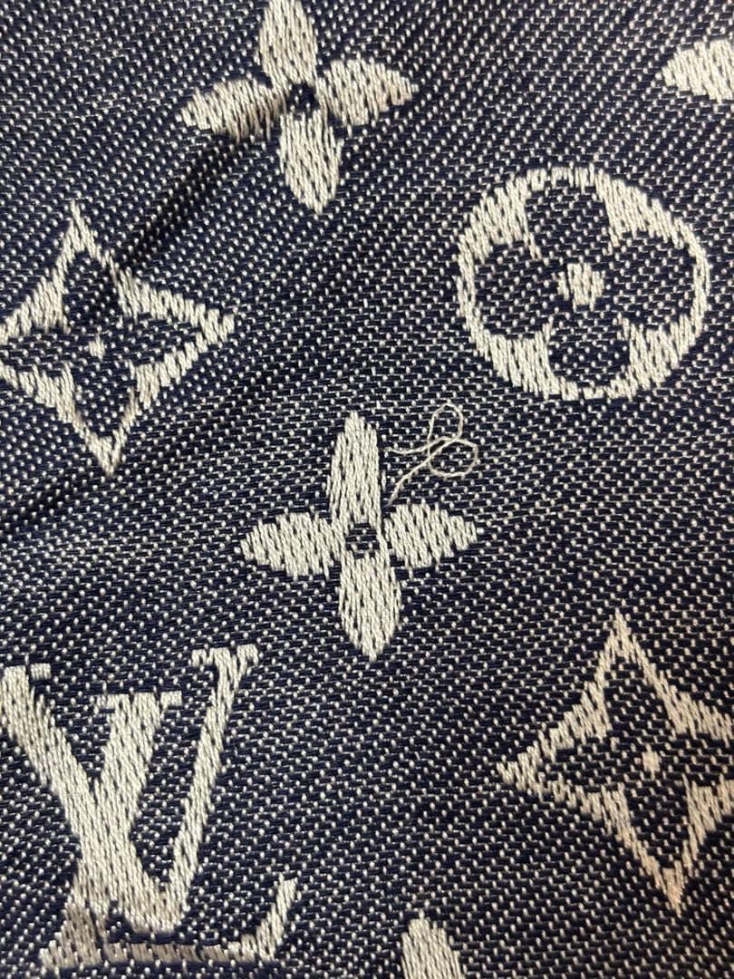 LOUIS VUITTON ルイヴィトン　ネイビー ×シルバー　大判ストール