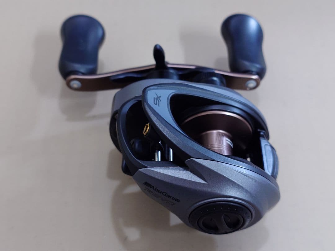 【オーバーホール済】ABUGarcia レボ 5 SX-HS 7.3:1