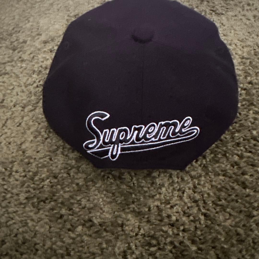 最終値下げSupreme 黒 ベースボールキャップ