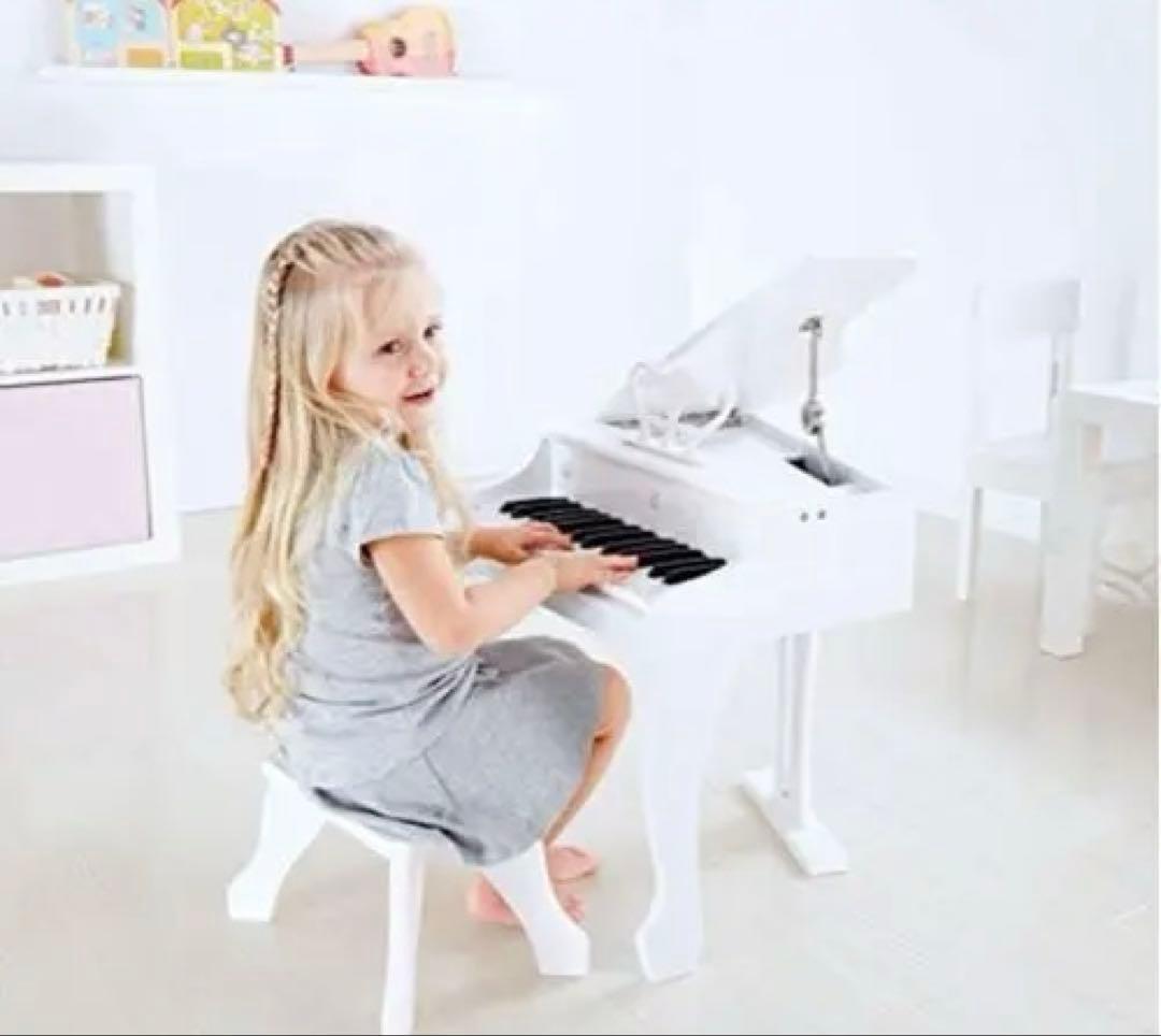 （大幅値下げ）Hape（ハペ） ミニグランドピアノ 白 ホワイト トイピアノ