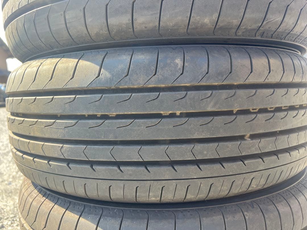 ヨコハマ　ブルーアース　rv03 225/60r17 25年製　イボ付き　9部山