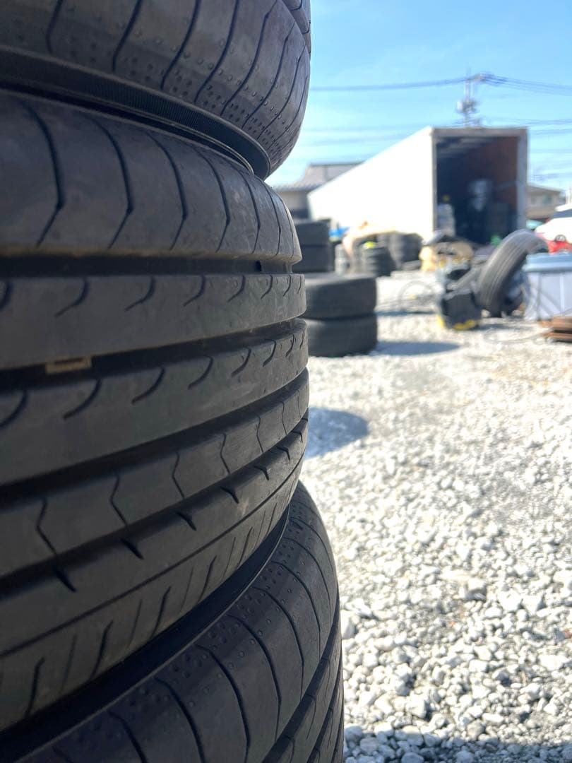ヨコハマ　ブルーアース　rv03 225/60r17 25年製　イボ付き　9部山