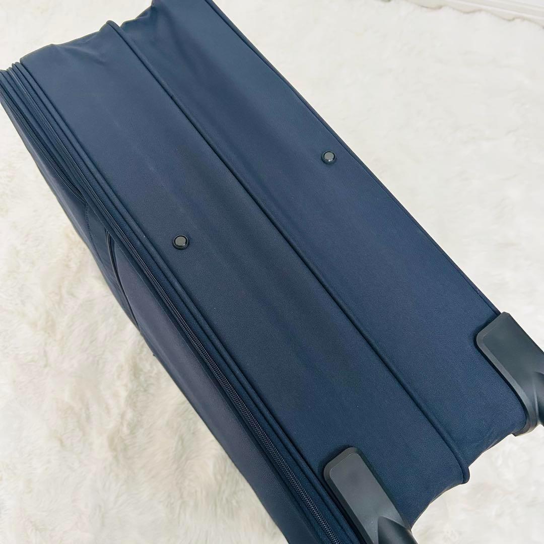 無印良品 半分の厚みで収納できるソフト キャリーケース 63L スーツケース