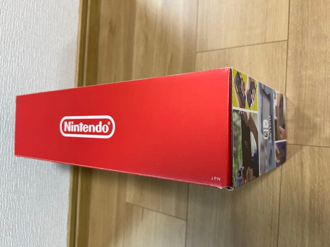 Nintendo Switch グレー 完品　32GBマイクロSDとケース付き