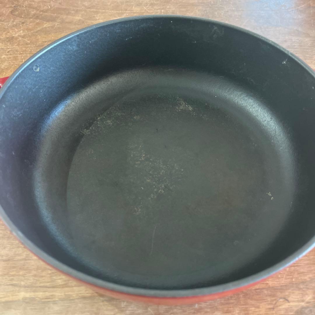 staub 鍋　24cm (週末のみこの値段)