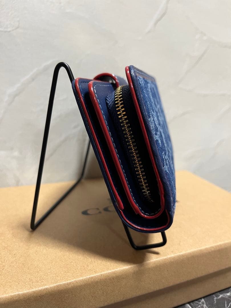 ✨️新品未使用✨️COACHアウトレット デニムブルー 二つ折り財布