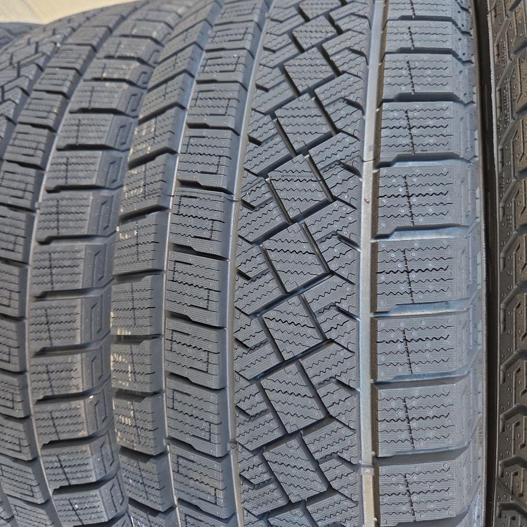 スタッドレス　205/60R16 ピレリ　新品４本セット