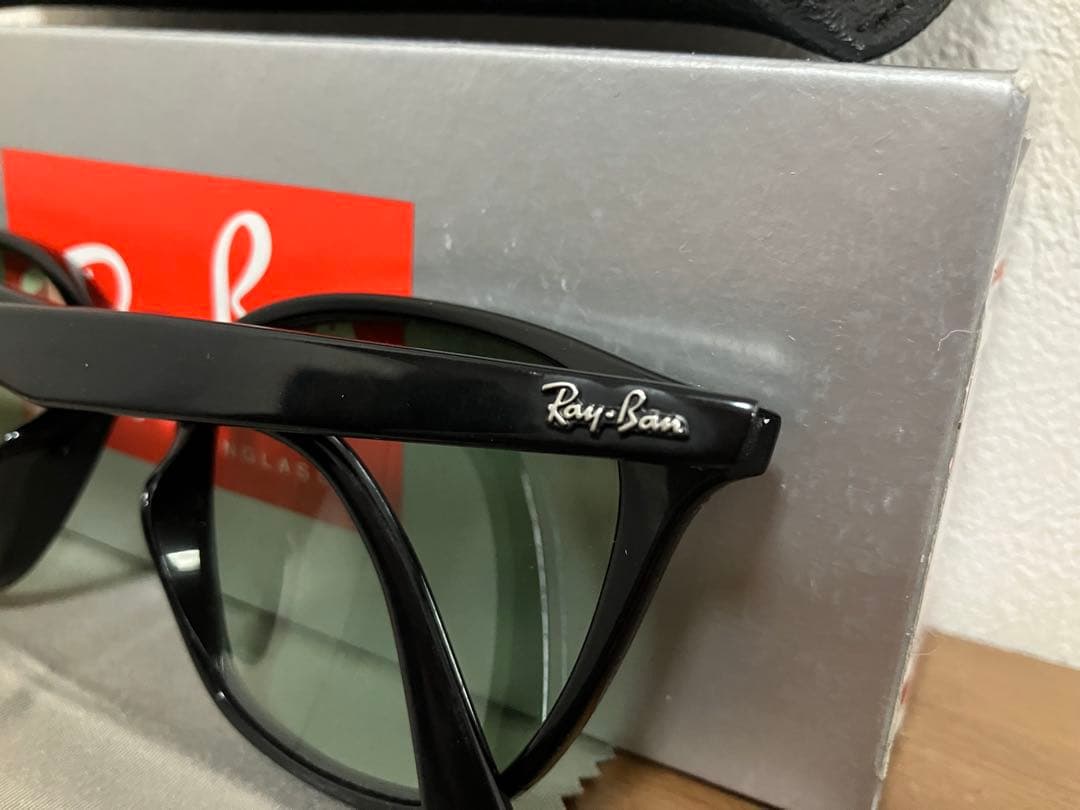 T*M様 美品。Ray-Ban RB4258 F サングラス